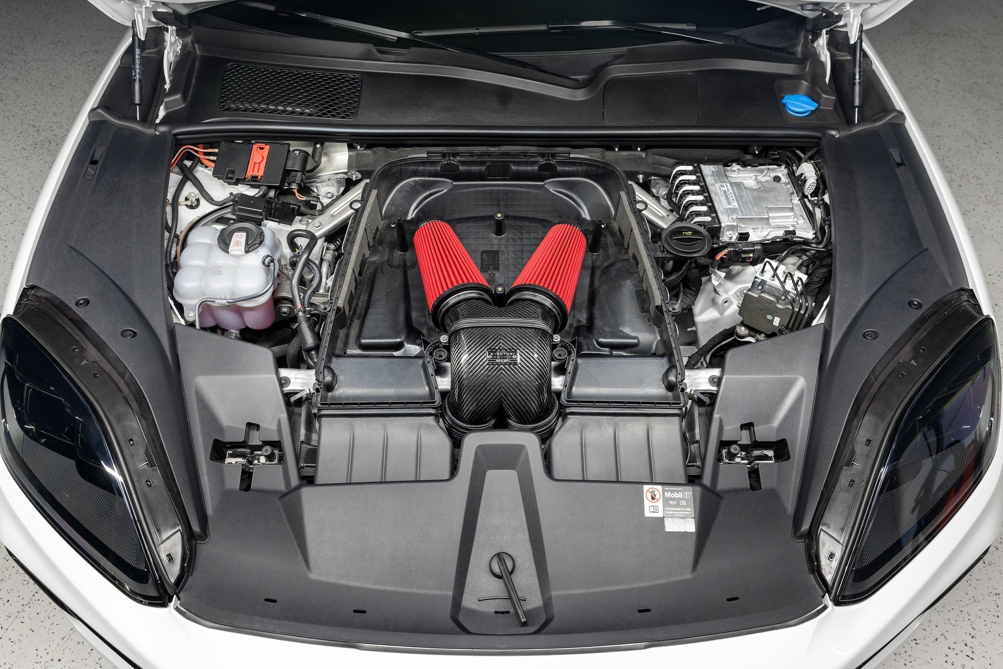 Eventuri Carbon Fibre Intake System - Porsche Cayenne GTS (2025+) | Turbo S (2025+)